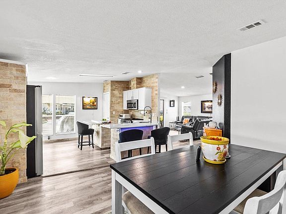 4th image of 3812 Morning Dove Court