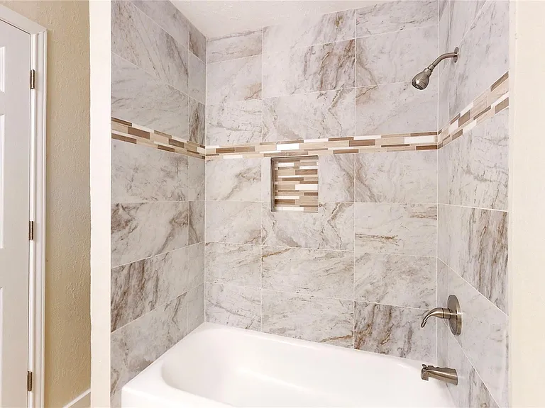 2105 N Red Cedar Cir — Photo 9