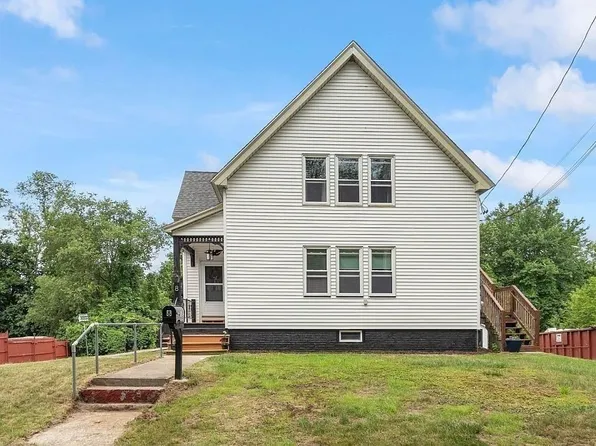 8 Holman St, Baldwinville, MA 01436