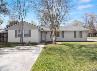2112 E Contour Dr, Baton Rouge, LA 70809