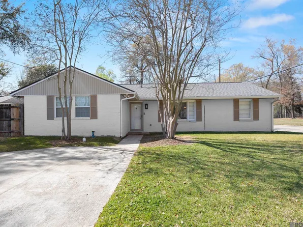 2112 E Contour Dr, Baton Rouge, LA 70809