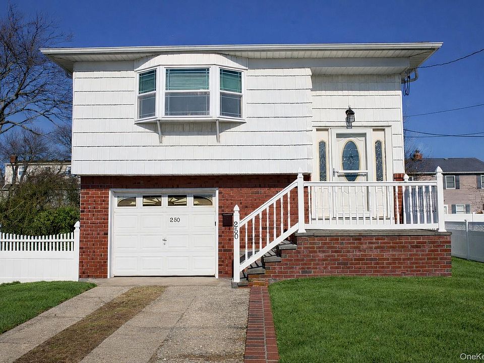 1st image of 250 Wyona Avenue