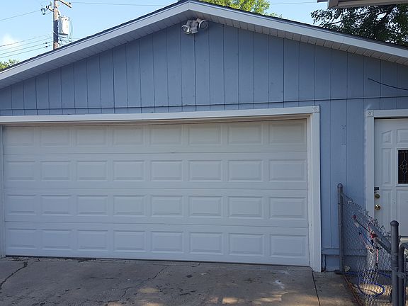 5th image of 1440 Benton St