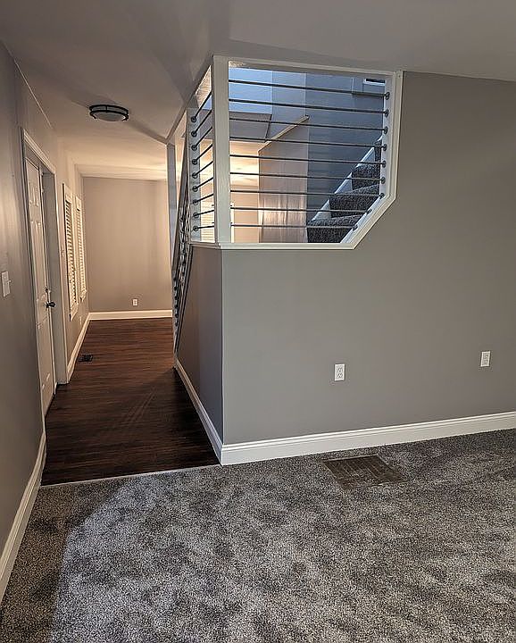 117 N Main St, Creston, IL 60113 Zillow