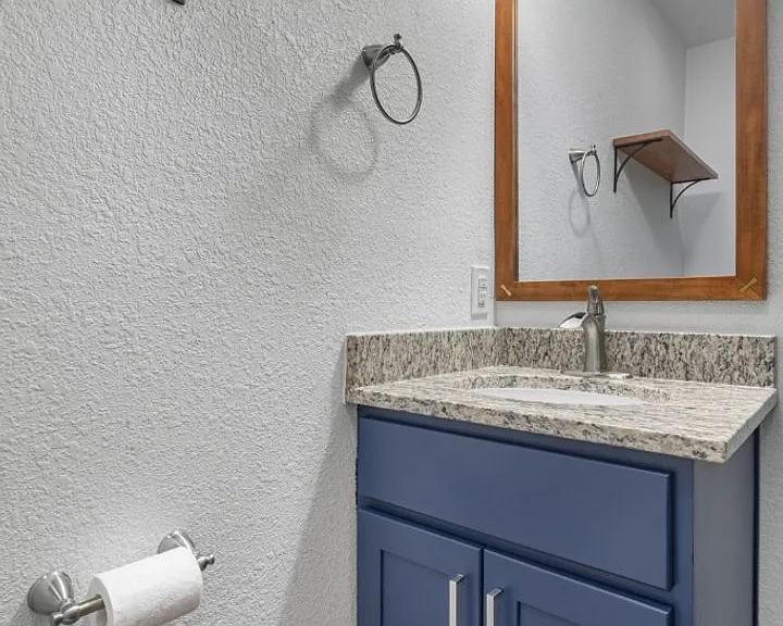 6211 Manor Rd #107 — Photo 31