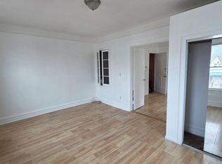 3561 Ropes Ave, Bronx, NY 10475