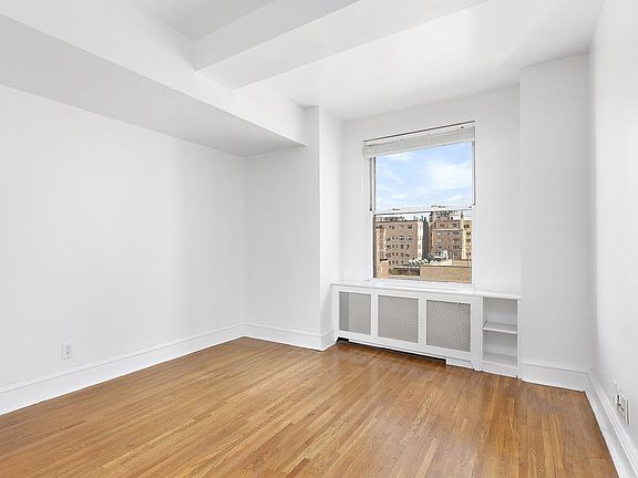 5th image of 40 E 61st St APT 14B