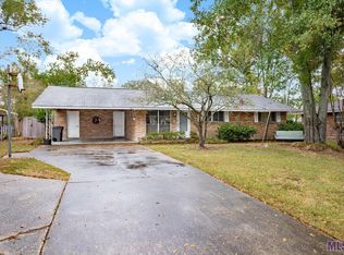 383 Nassau Dr, Baton Rouge, LA 70815