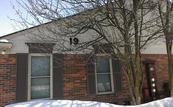 2nd image of 41175 Southwind Dr