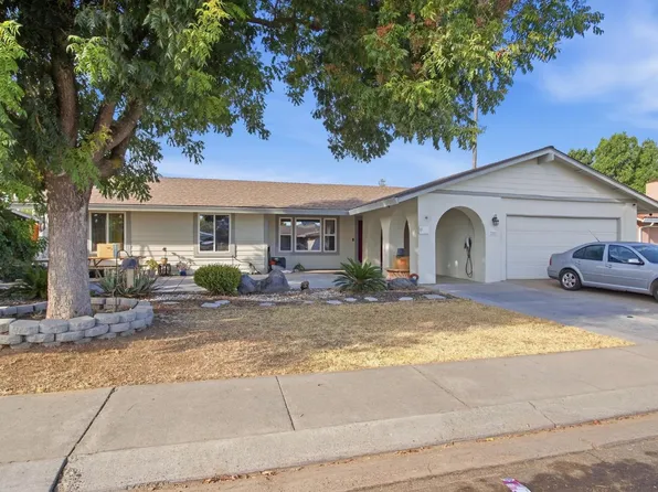 2201 Hale Aloha Way, Ceres, CA 95307