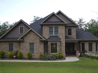 175 Carrington Dr, Mount Airy, NC 27030