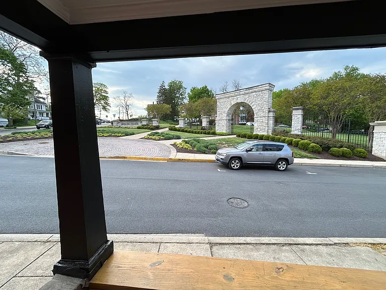 186 W Main St #B — Photo 21