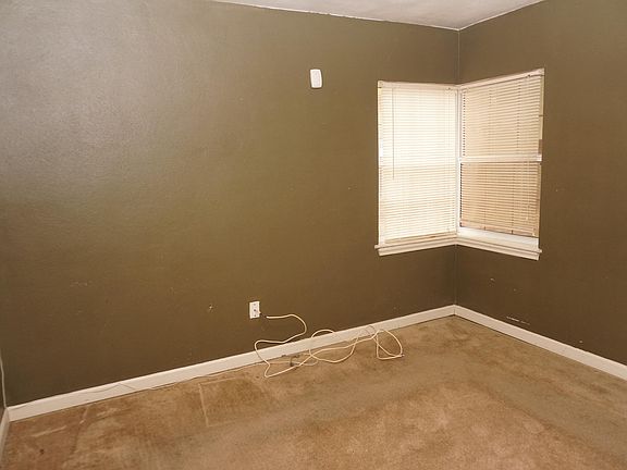 4th image of 2573 Beaverbrook Pl