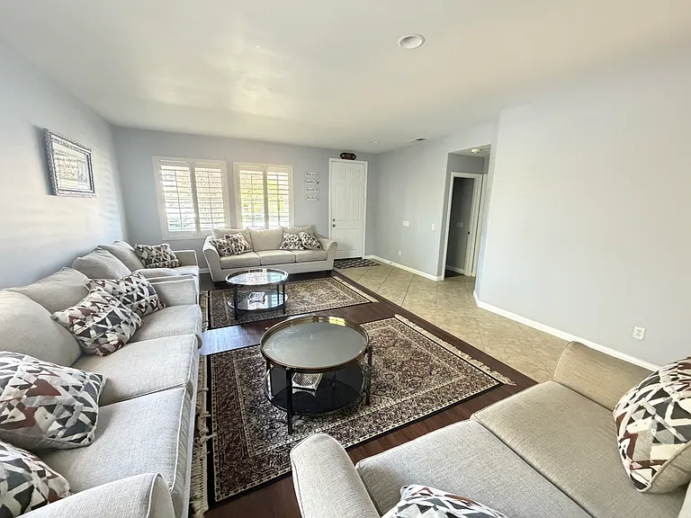 29523 Hyperion St — Photo 7