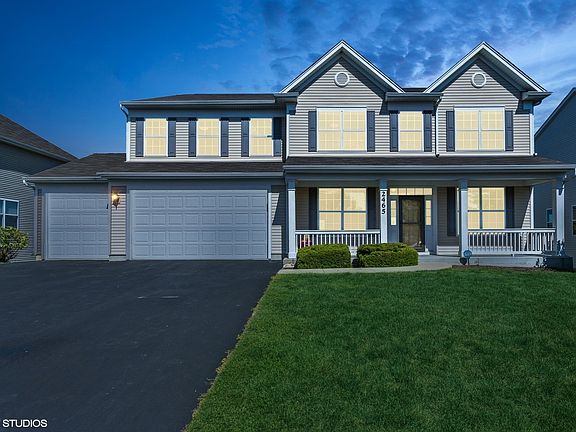 2nd image of 2465 River Hills Ln
