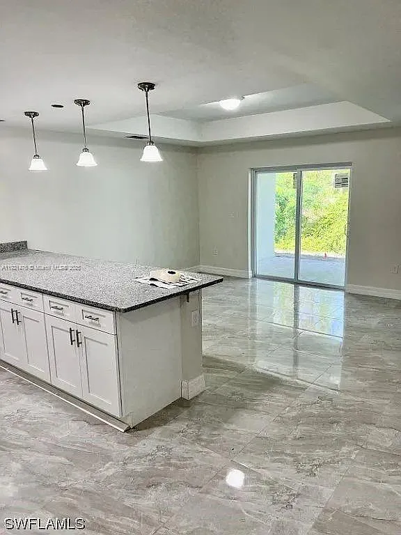 3 bed, 2.0 bath, 1640 sqft, $1,800 — Photo 3