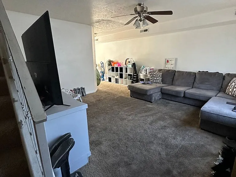 1148 Northfield Rd — Photo 4