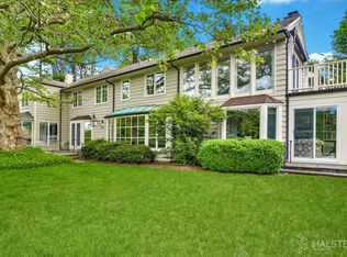 992 Oenoke Rdg, New Canaan, CT 06840