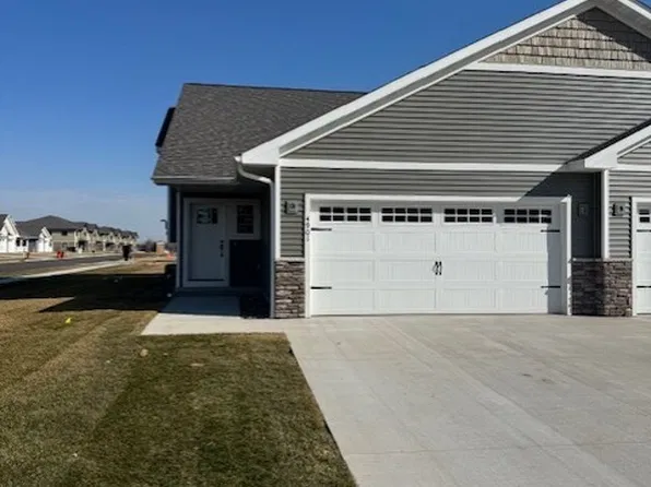 4901 Woodland Park Drive, Eau Claire, WI 54701