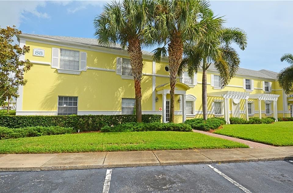1st image of 121 Seahorse Dr SE #D
