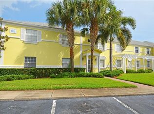 121 Seahorse Dr SE #D, Saint Petersburg, FL 33705