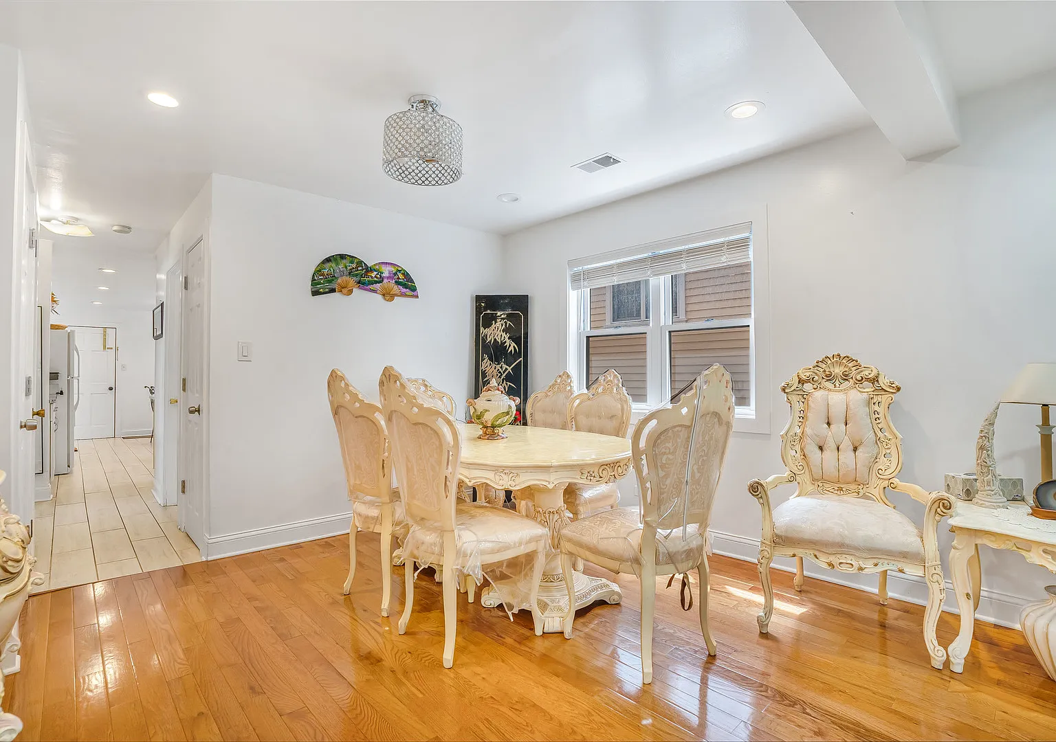 3 bed, 1.5 bath, $3,500 — Photo 4
