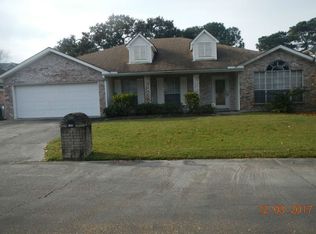 143 Cypress Grove Ct, New Orleans, LA 70131