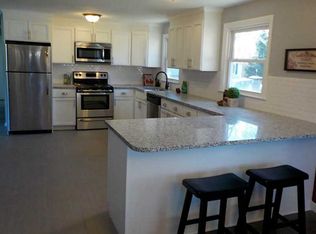 89 Bakers Creek Rd, Warwick, RI 02886