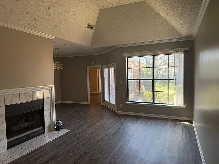 1944 Woodrun Dr — Photo 9