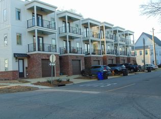 201 S Poplar St, Florence, AL 35630