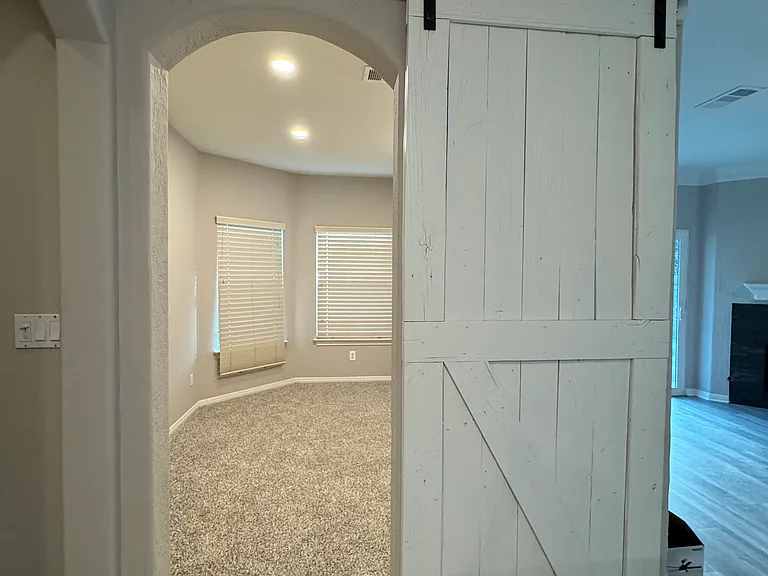 3200 Pinnacle Cv #B — Photo 11