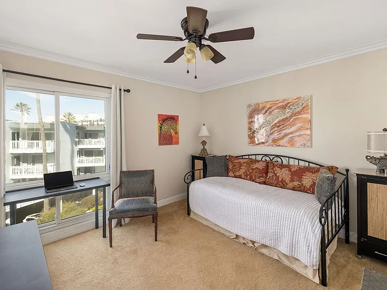 620 The Vlg #316 — Photo 19