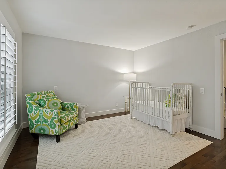 4242 Travis St — Photo 9