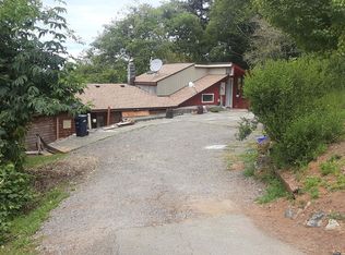 17182 Old County Rd #4, Brookings, OR