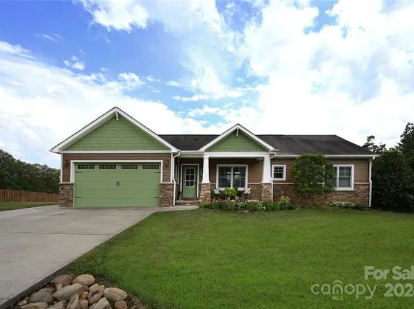 214 Pete Luther Rd, Candler, NC 28715