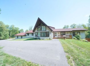 56 Sterling Rd, Newfoundland, PA 18445