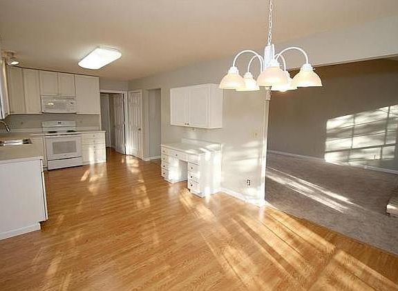 4th image of 13628 Tesson Oaks Ct