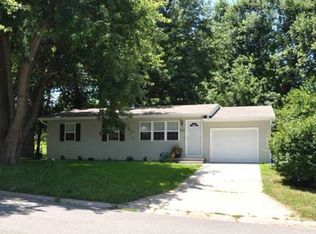 3514 S 42nd Ter, Saint Joseph, MO 64503