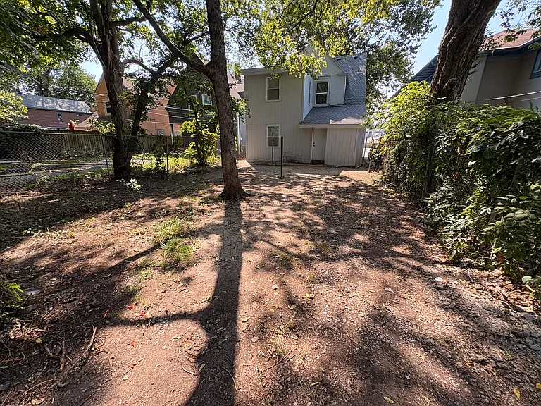 3011 Holmes St — Photo 27