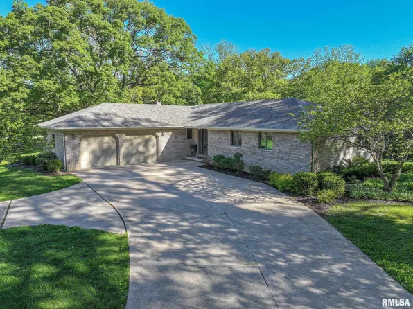 13934 Century Oak Dr, Geneseo, IL 61254