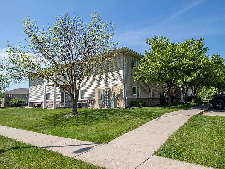 3426 Orion Dr — Photo 48