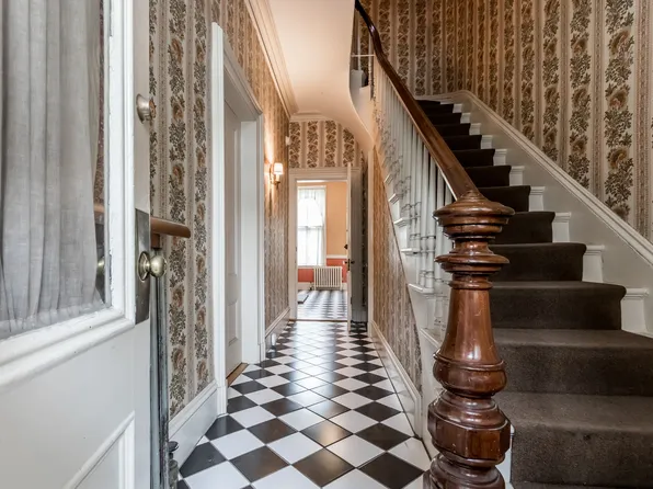 256 Vaughan St, 256 Vaughan St Unit 1, Portland, ME 04102