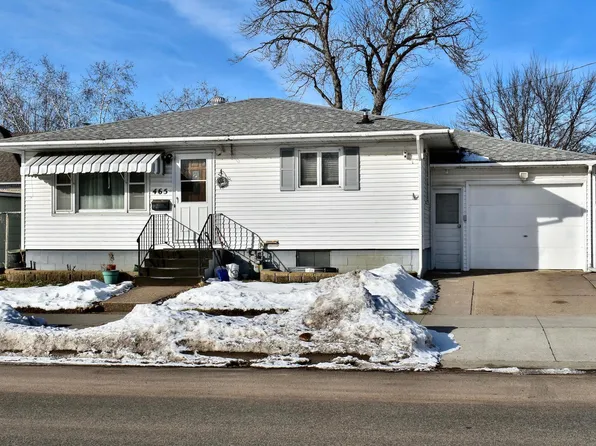 465 Hamilton St, Winona, MN 55987