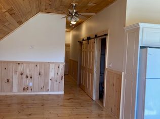 37 Burgess Rd, Townsend, MA 01469