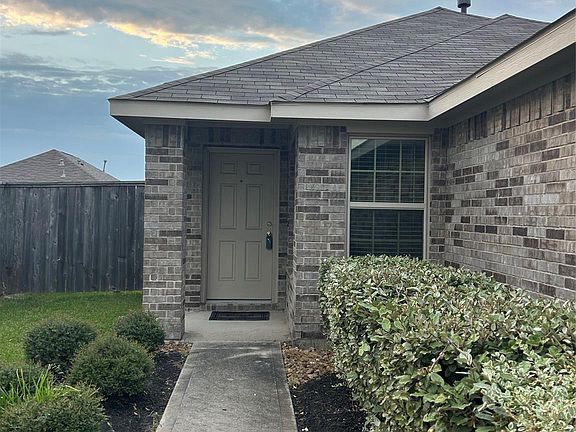 5th image of 4311 Cedar Elm St