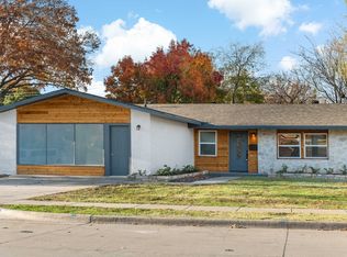 2401 Briarwood Ln, Carrollton, TX 75006