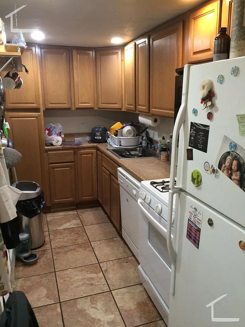 Large Garden Level Unit near T and Brookline Border. GREAT for BU students! Cat OK — Photo 1