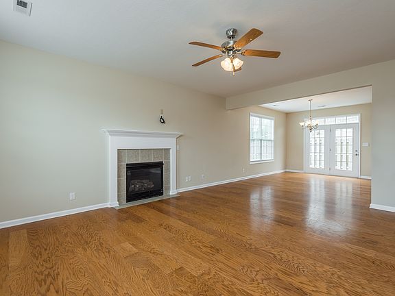 4th image of 135 Gunter Dr