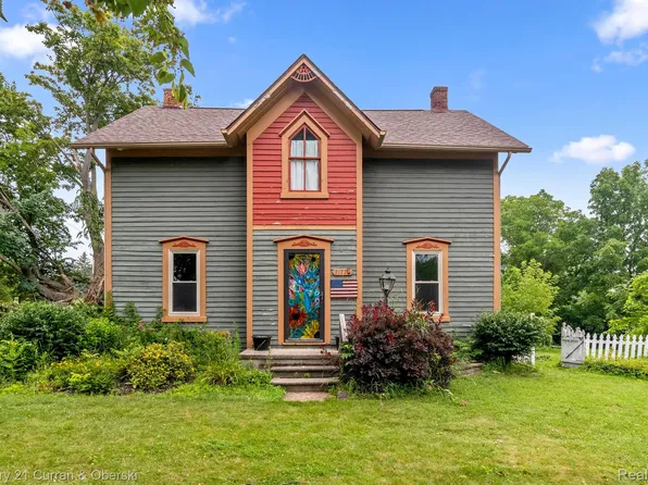 7177 Lake St, Lexington, MI 48450