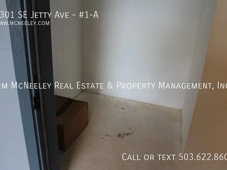 1301 SE Jetty Ave #1-A — Photo 13